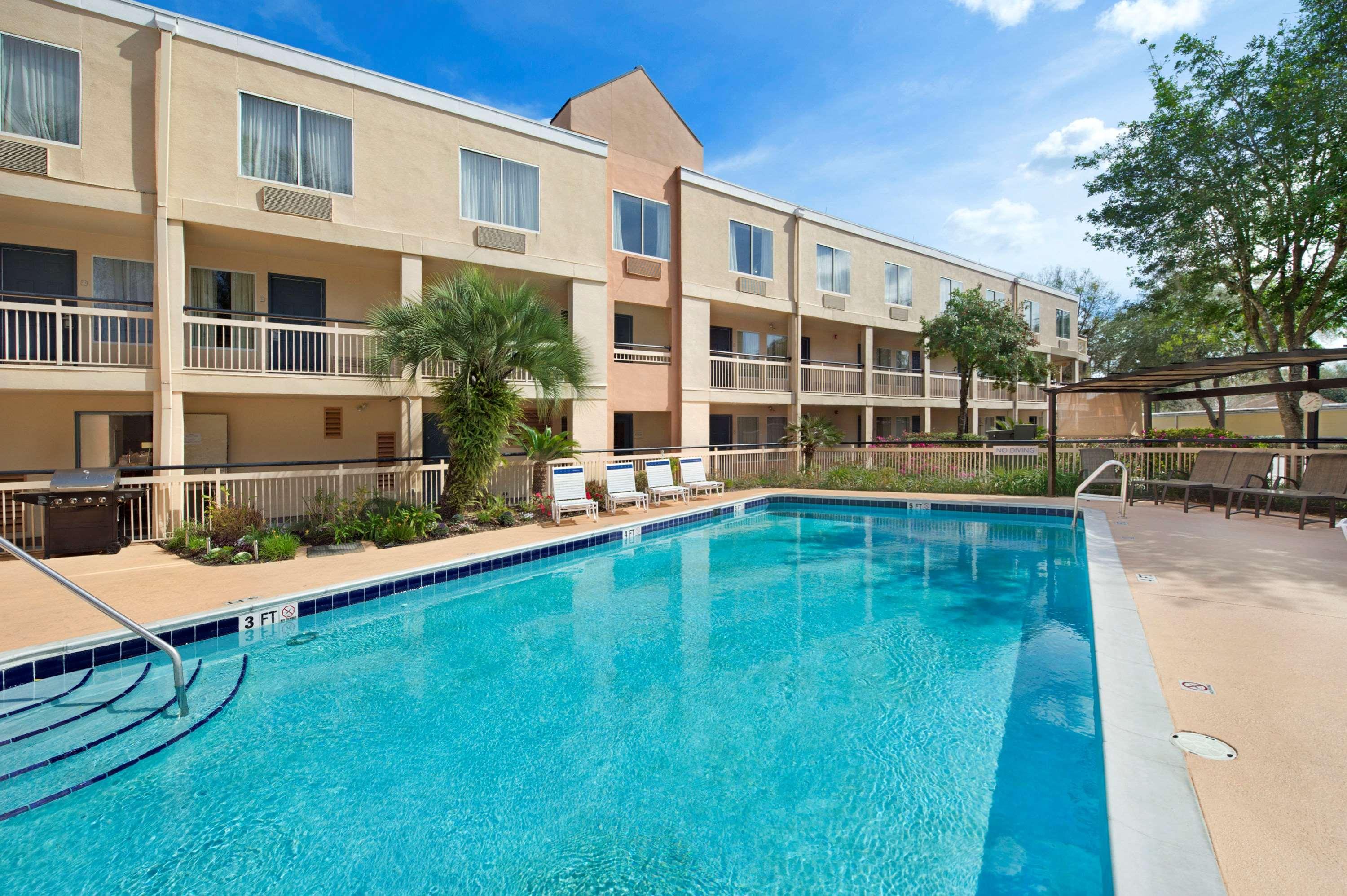 Baymont By Wyndham Gainesville I-75 Екстериор снимка